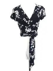 New Flynn Skye Thats A Wrap Top Womens M Black White Floral Rayon