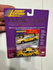 Johnny Lightning 1997 Chevy Caprice Taxi 1/64 NEW