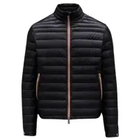 在飛比找momo購物網優惠-【MONCLER】男款 Daniel 短款輕量羽絨外套-黑色