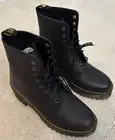 Used Women’s Dr Martens Shriver Hi Black Size US 9