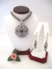Brighton "ARAGON" Reversible Necklace-Earring Set (MSR$136) NWT/Pouch