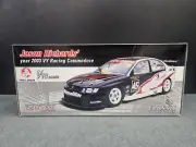 1/18 CLASSIC CARLECTABLES 2003 JASON RICHARDS VY COMMODORE Team Dynamik