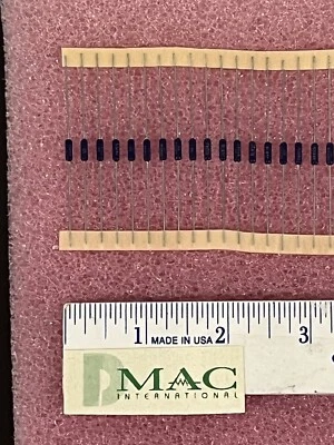 RLR07C68R0GS 68OHM 2% 1/4W AXIAL METAL FILM RESISTOR DALE VISHAY (LOT OF 100)