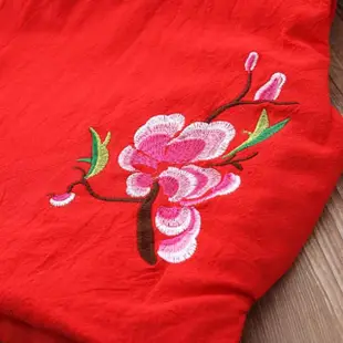 【橘魔法】刺繡梅花中國風側開盤扣鋪棉背心 (大童 新年 過年 背心 馬甲 唐裝 大紅 旗袍背心 拜年衣)