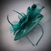 Women's Green Mesh Feather Fascinator Hat for Derby & Cocktail Party Hair Dress
