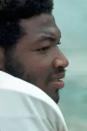 Defensive End Lee Roy Selmon Of The Tampa Bay Buccaneers Nfl 1976 OLD PHOTO