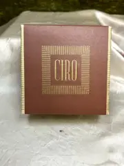 CIRO SURRENDER 6OZ VINTAGE DUSTING POWDER
