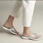 Clarks Womens Brinkley Sea Silver Synthetic Flip Flops US 8M Slip On Open Toe