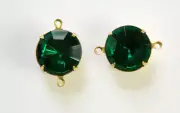 Vintage Emerald Faceted Glass Stones 2 Loop Brass Settings 15mm rnd012B2