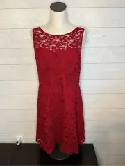 David’s Bridal layered lace Apple Red dress Size 14, NWT