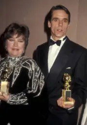 Actress Kathy Bates actor Jeremy Irons at the 48th Golden Glob- 1991 Old Photo 7