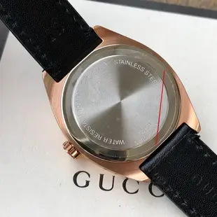 GUCCI GG2570 Medium 方型圓角 黑色錶盤 黑色皮革錶帶 石英 女士手錶 YA142407