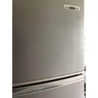 在飛比找蝦皮購物優惠-聲寶3門冰箱 SAMPO SR-453QDV 製冰盒
