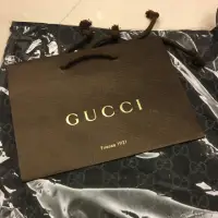 在飛比找蝦皮購物優惠-義大利帶回 Gucci 披肩 方巾 圍巾 140*140  