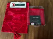 NWT Natco Damask Table Runner Red Christmas 72" & 4 Sultans napkins