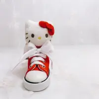 在飛比找蝦皮購物優惠-Hello Kitty  帆布鞋 造型 吊飾 鑰匙圈 娃娃