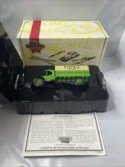 MATCHBOX YESTERYEAR 1920 3M Mack Truck Pioneers of Progress Collection YYM36832