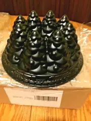Nordic Ware" Holiday Trees" Bundt Cake Pan - NIB