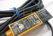 NEW OMRON E3S-DS30E41 Photoelectric Switch 24VDC~