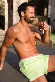 Cupshe x JJD Sunlit Bliss Neon Board Shorts - Neon Green,M