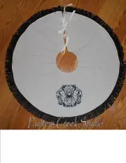 SPIDER & WEB Embroidered Tree Skirt, Lamp Skirt 26"dia,Halloween,Prim,Fall,Goth
