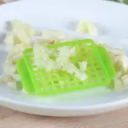 MultiFunction Garlic Press Machine Vegetable Fruit Ginger Chopper For Kitchen US