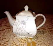 Fancy Elegant Rhinestones Teapot Ivory White Square Sparkling