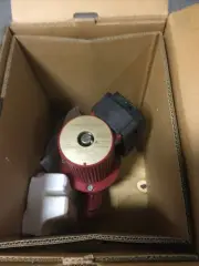 NEW, GRUNDFOS, UPS32-80-F-B, MODEL C, 3-SPEED CIRCULATOR PUMP, 1/2HP. (7A-2)