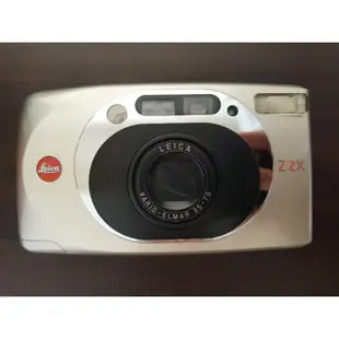 ( 二手底片相機）萊卡 Leica Z2X 底片相機 傻瓜相機 （附 RCR123A充電電池與充電器，不含底片）