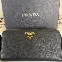 在飛比找蝦皮購物優惠-近全新 PRADA 長夾 日本直送 二手