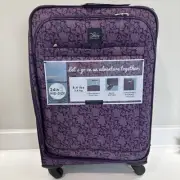 Skyway Luggage 24’ Mid Size