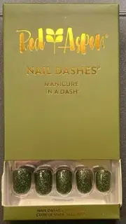 Red Aspen Press On Nails, Short Square, Leena’s Olive Branch