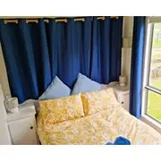 Cosy 2 Bedroom Cabin, With Private Fully Fenced Yard And Alfresco Area.