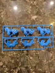 Battle masters 1992 REPLACEMENT PARTS Blue Horse Figures x3