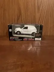 BOLEY CHRYSLER PT CRUISER DIECAST CAR 1:32 WHITE 2000 PULL BACK VINTAGE NIB