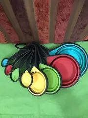 Collapsible Silicone Measuring Cups and Spoons Set 8-Piece Adjustable Green
