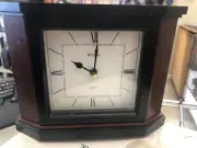 Bulova Desk Clock Holyoke Quartz White Dial Non-Chiming Brown Hardwood B1881