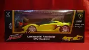 1:24 Lamborghini Aventator SVJ Roadster 27Mhz, Full Function, Remote; Very Sharp