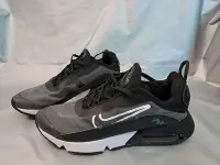 在飛比找Yahoo!奇摩拍賣優惠-NIKE Air Max 2090 BETRUE