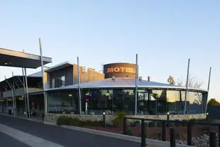 帕克斯站汽車旅館Station Motel Parkes