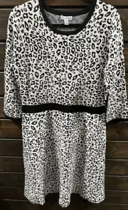 Nina Leonard Sweater Dress Size M Color Ivory/Black