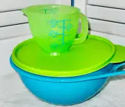 Tupperware Mini Thatsa Bowl Measuring Bowl 6 C. Blue Green Measuring Cup E100