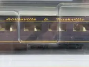 Walthers HO Louisville & Nashville Pullman-Standard 64-Seat Ribsided Coach