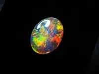 在飛比找Yahoo!奇摩拍賣優惠-澳洲黑蛋白石 opal 2.96克拉 稀有珍貴 天然無處理【