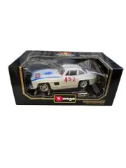 Metal Burago 1:18 Scale White 1954 Gullwing Racing Mercedes-Benz 300 SL - Italy