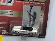 1972 Olds Cutlass 442 - 2001 Johnny Lightning Hurst - Linda Vaughn