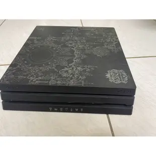 ps4 pro王國之心同捆機 二手（附王國之心手把在多送一支手把）台中面交