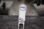 USGA Logo Ball Marker & Pitchfix Divot Tool - Beautiful White