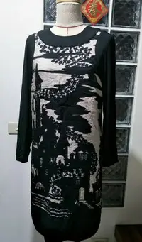 在飛比找Yahoo!奇摩拍賣優惠-美國名牌 ANNA SUI 黑色東洋風絲棉感長袖洋裝