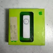 Apple iPod Shuffle 1st Generation M9725LL/A White 512 MB Portable MP3 Player